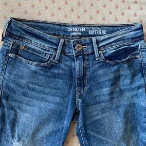 Denizen Levi’s Low-Rise Boyfriend Jeans